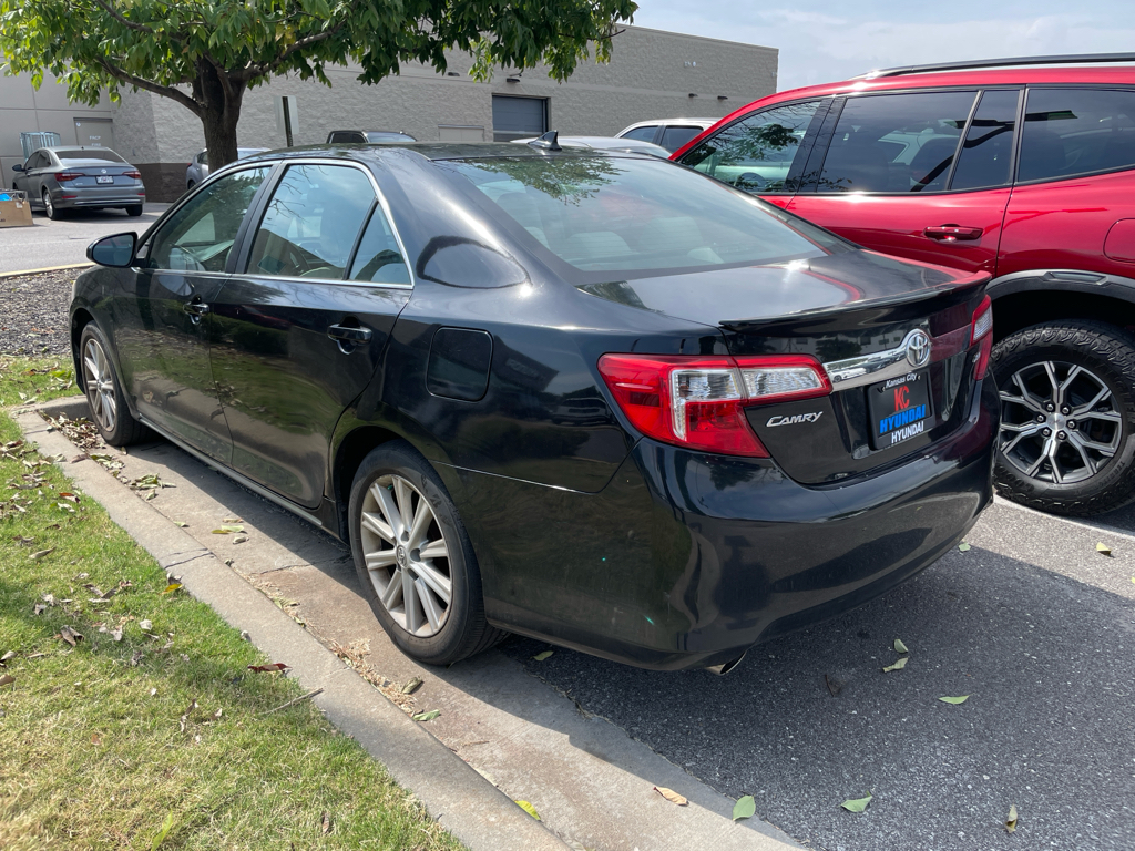 2013 Toyota Camry XLE photo 3