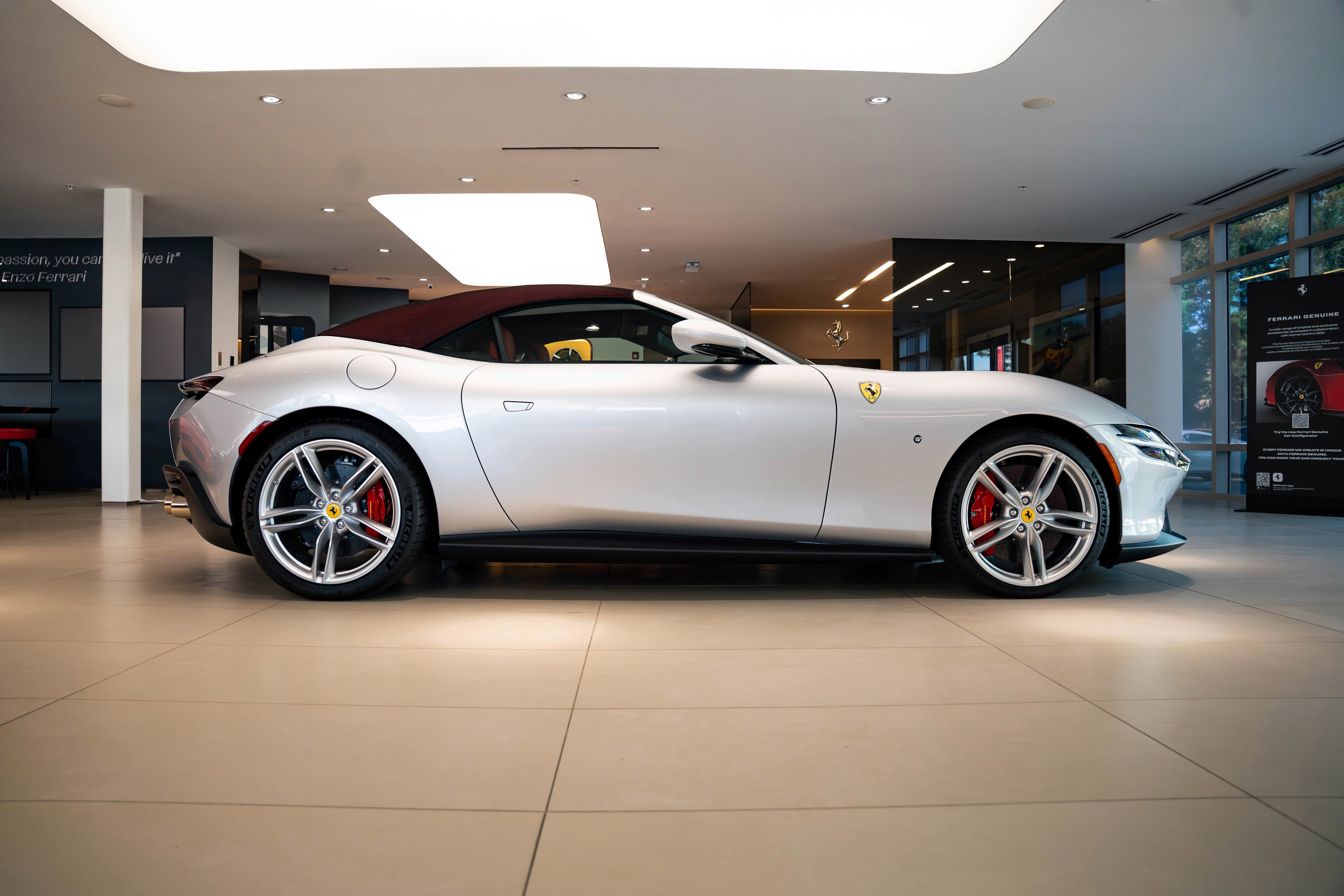 2024 Ferrari Roma Spider photo 18