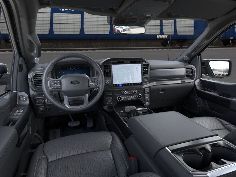 2025 Ford F-150 Lariat photo 4