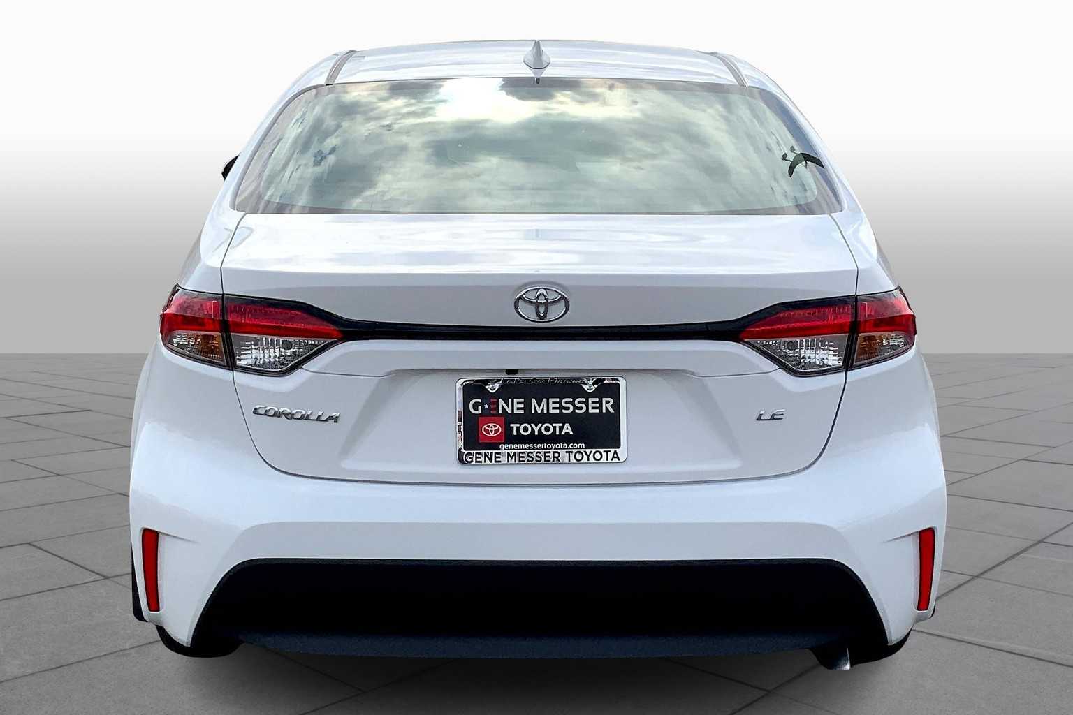 2026 Toyota Corolla LE photo 4