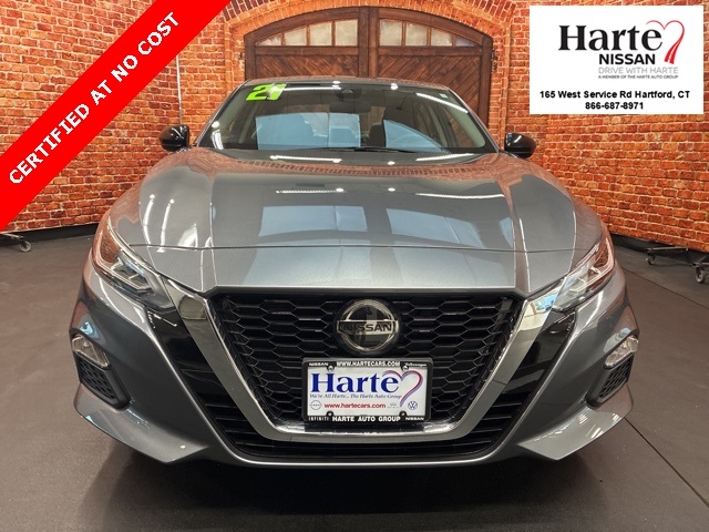 2021 Nissan Altima 2.5 SR photo 2