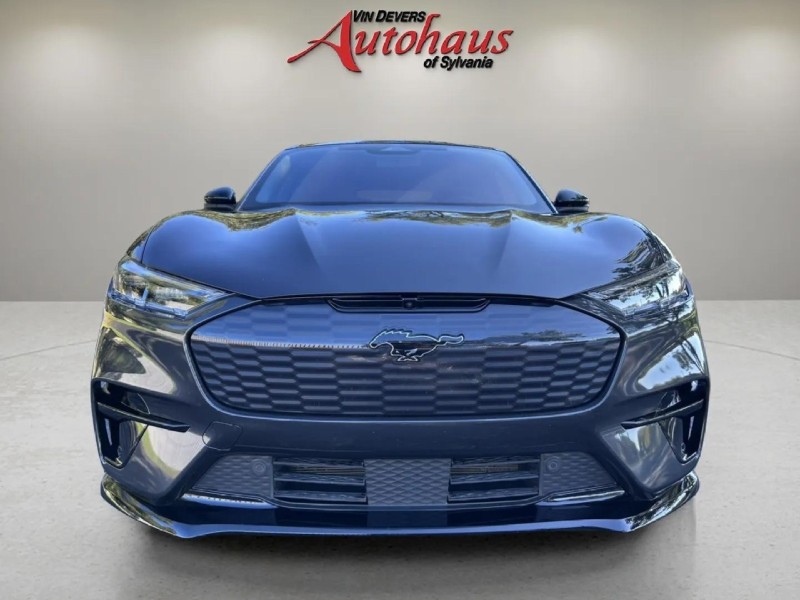 2022 Ford Mustang Mach-E GT photo 2