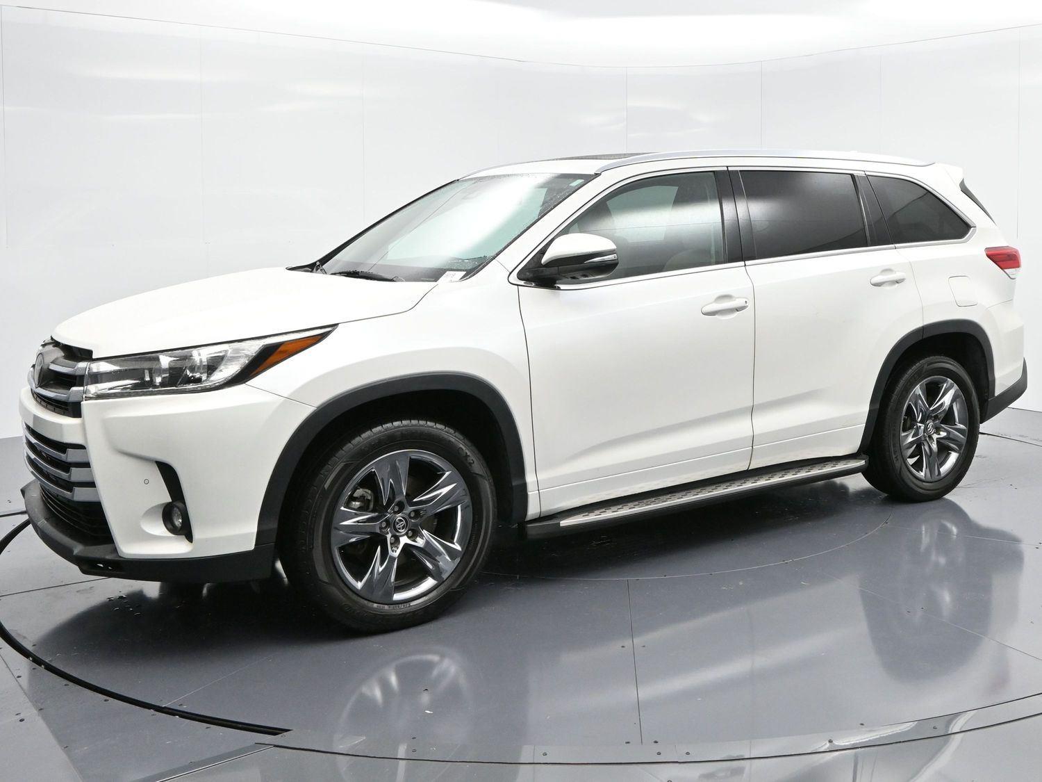 2018 Toyota Highlander Limited Platinum photo 3