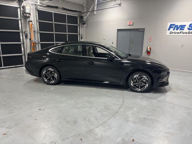 2026 Hyundai Sonata SEL's photo