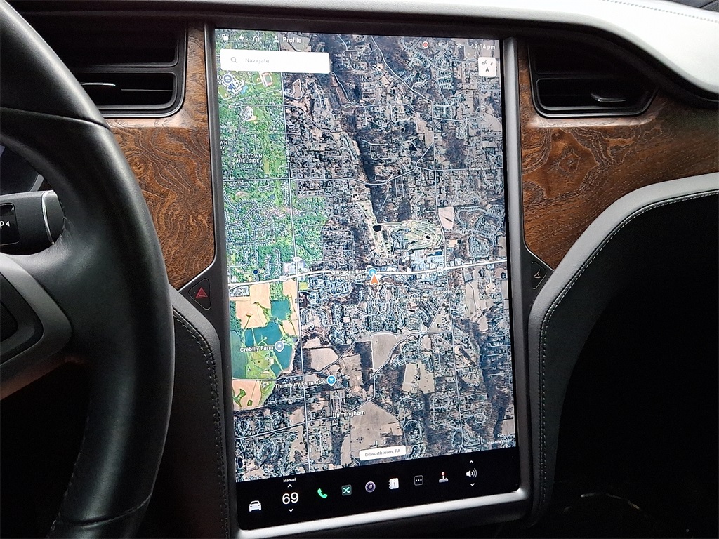 2020 Tesla Model X Long Range photo 15