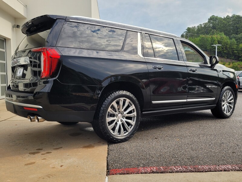 2021 Gmc Yukon XL Denali photo 2