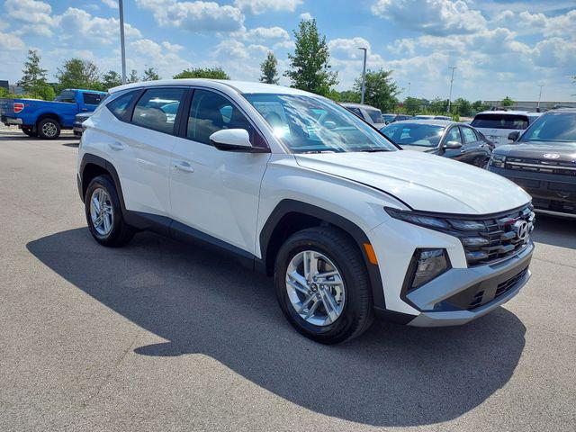 2025 Hyundai Tucson SE photo 4