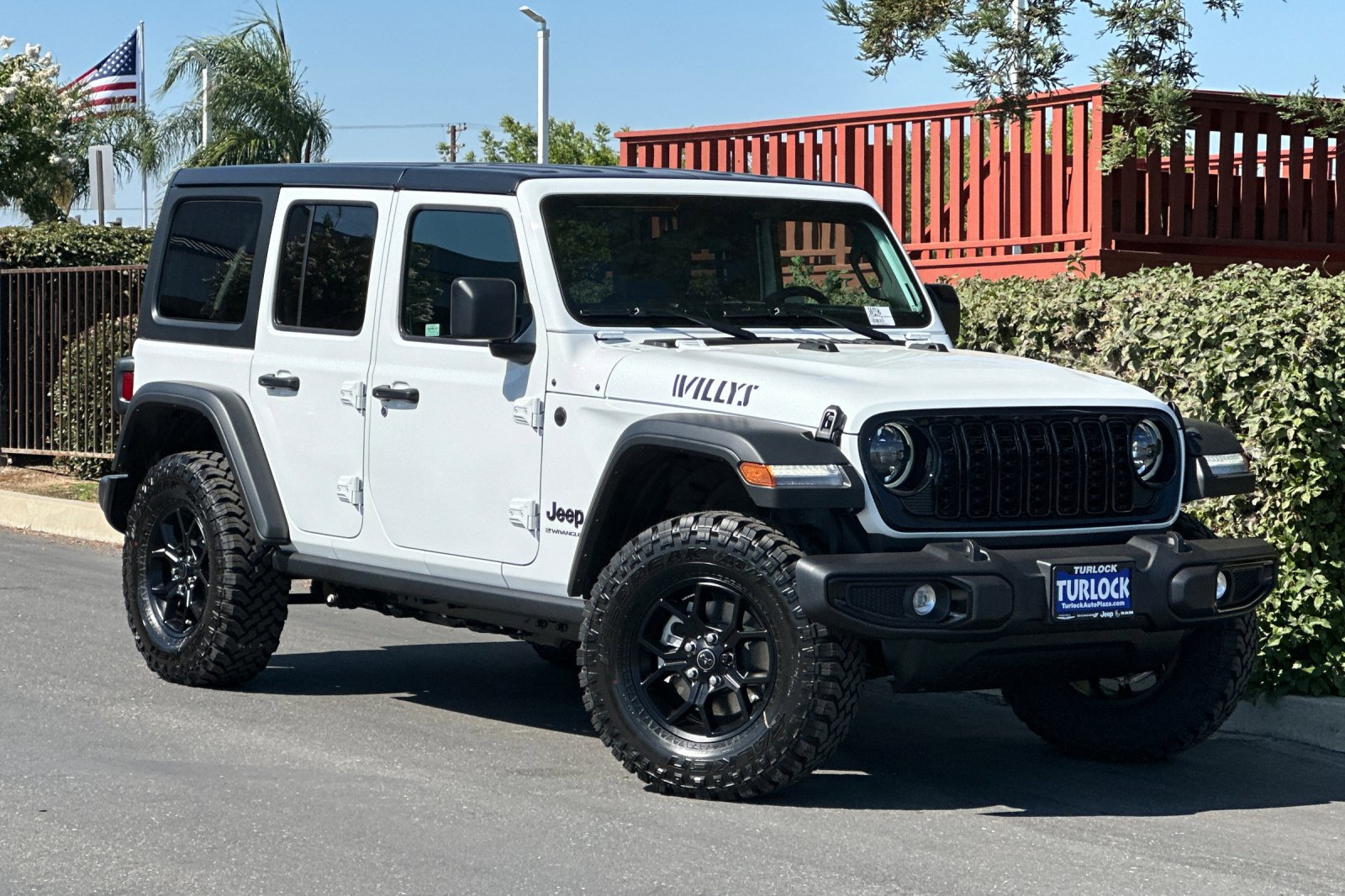 2025 Jeep Wrangler Willys photo 2