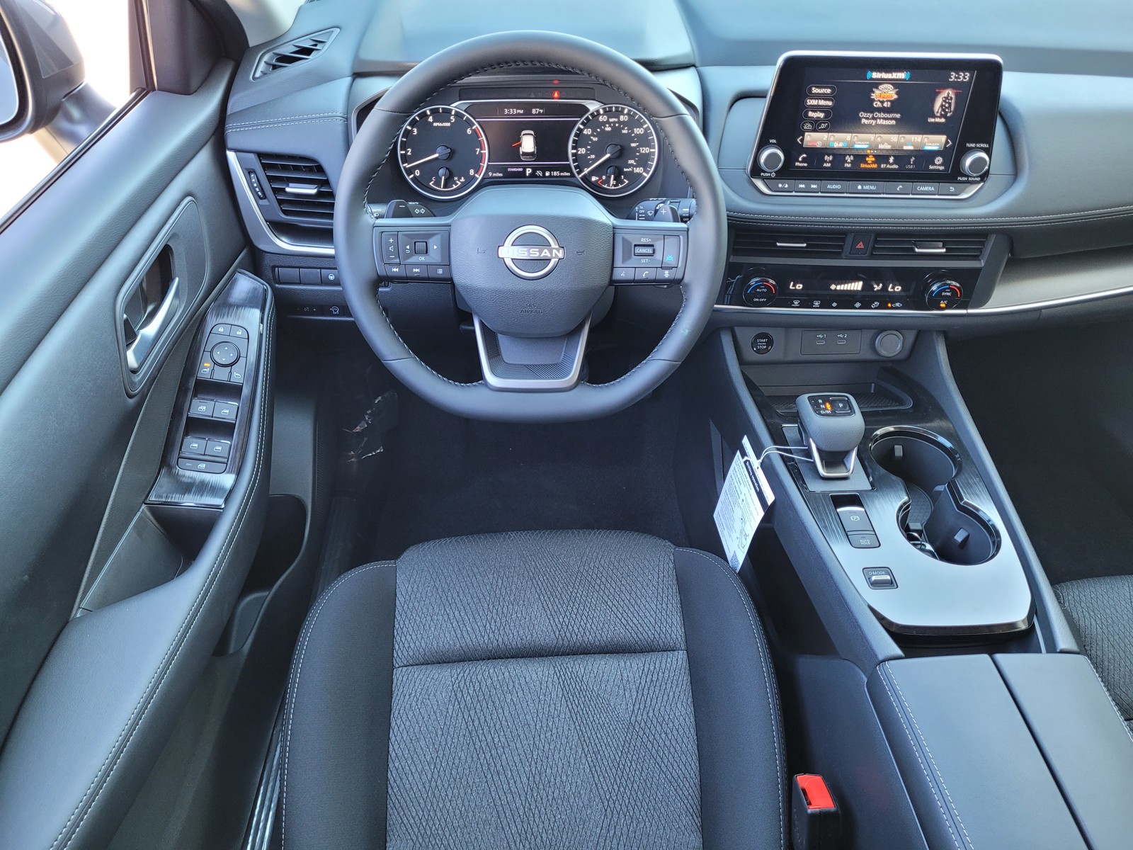 2026 Nissan Rogue SV photo 7