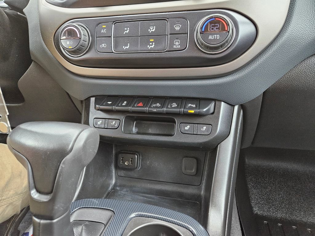 2020 Chevrolet Colorado Z71 photo 16