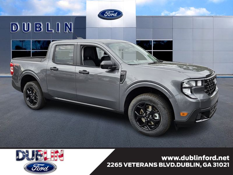 2025 Ford Maverick XLT's photo