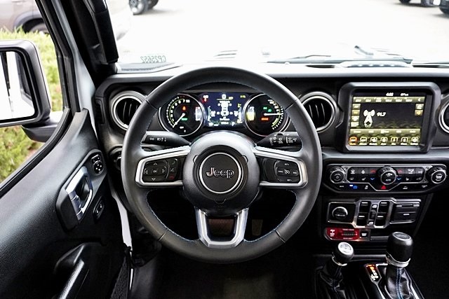 2023 Jeep Wrangler Rubicon 4xe photo 22