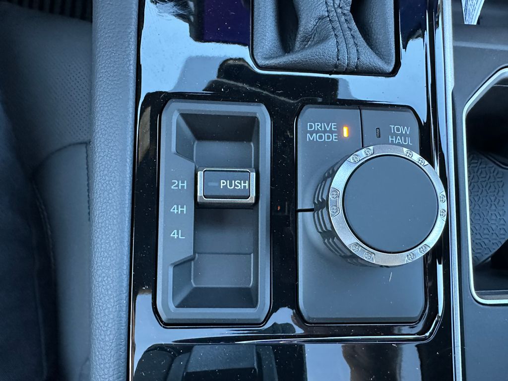 2026 Toyota Tundra Limited CrewMax photo 17