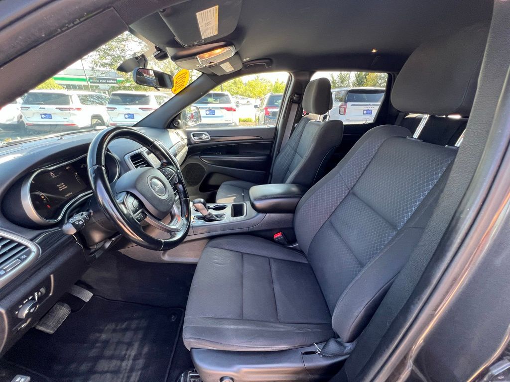 2020 Jeep Grand Cherokee Laredo E photo 15