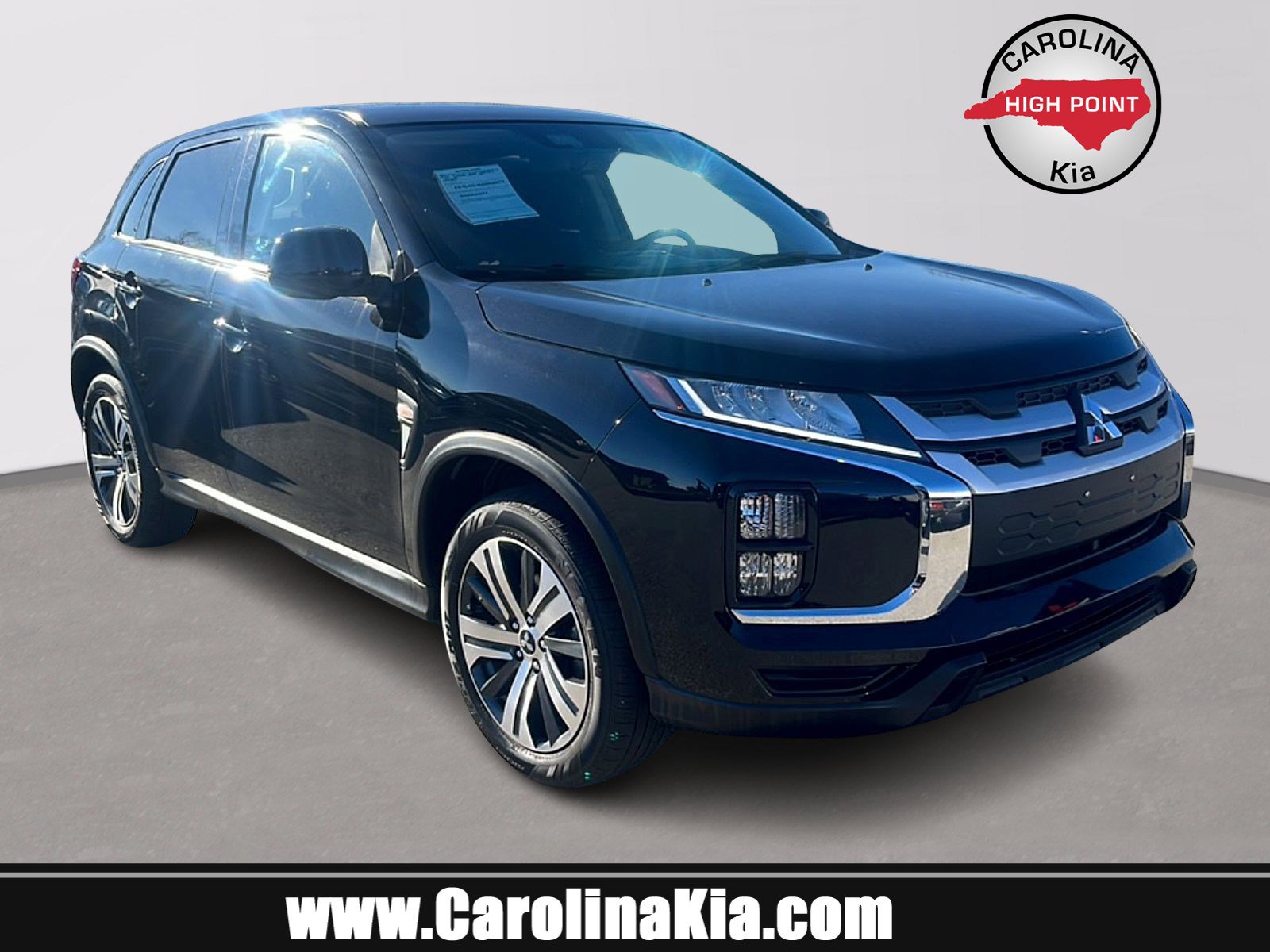 2024 Mitsubishi Outlander Sport ES's photo