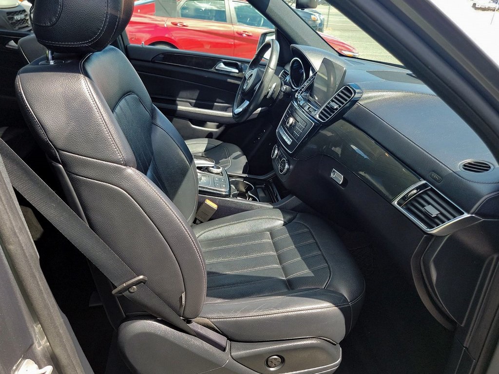 2018 Mercedes Benz GLS 450 4MATIC photo 12