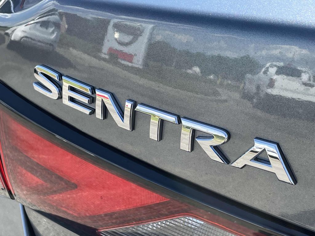 2025 Nissan Sentra S photo 9