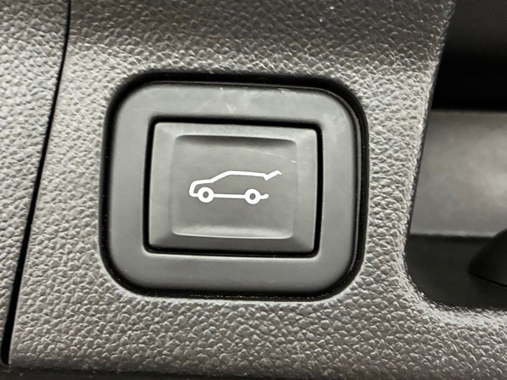 2023 Gmc Acadia Denali photo 8