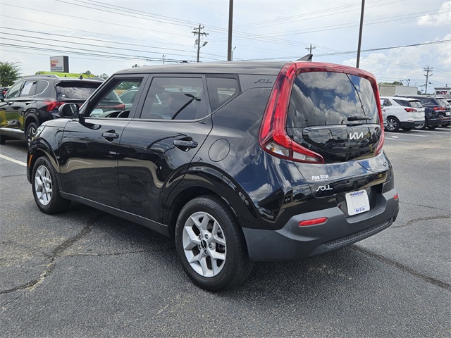 2022 Kia Soul LX photo 6