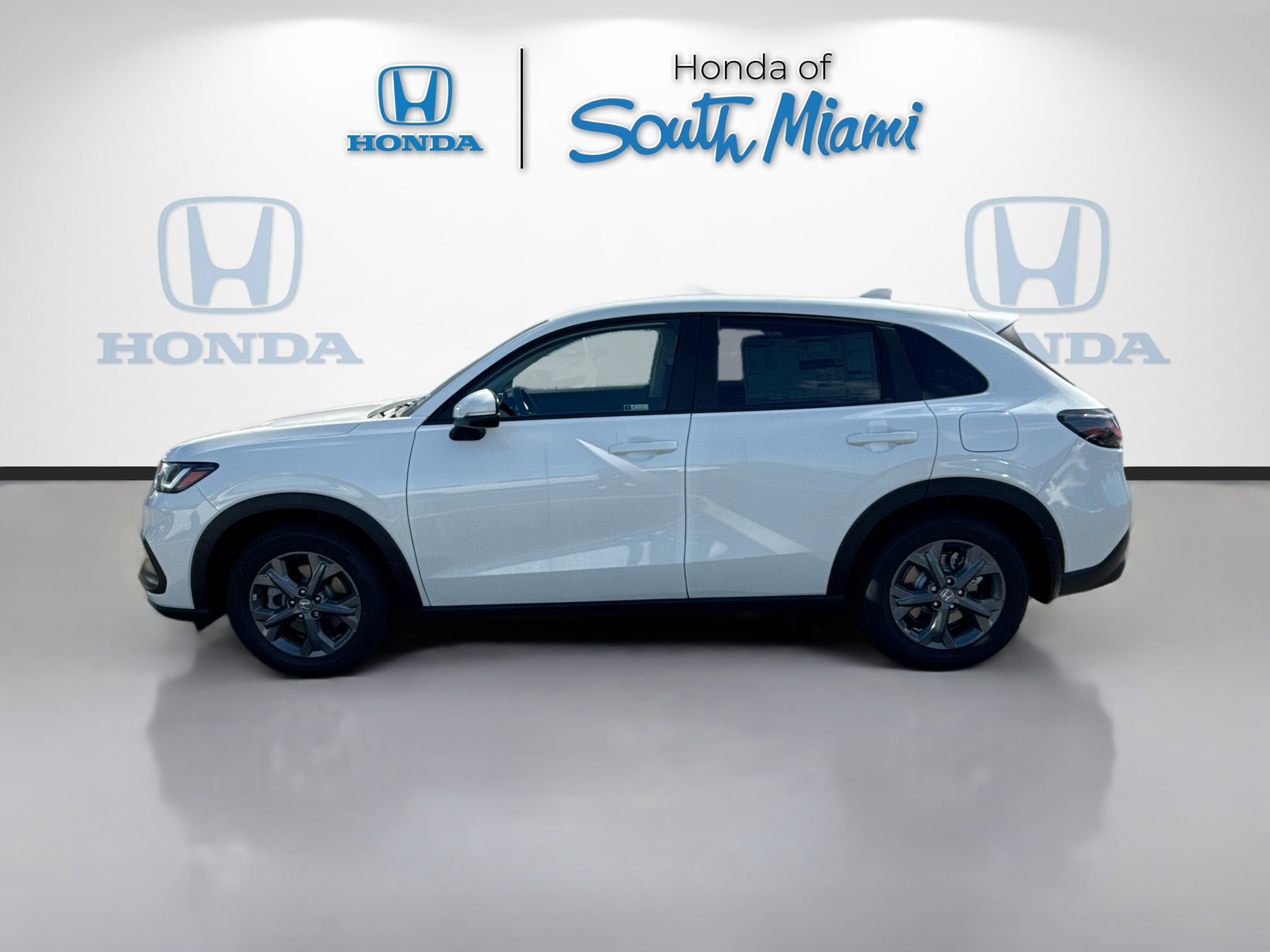 2026 Honda HR-V LX photo 4