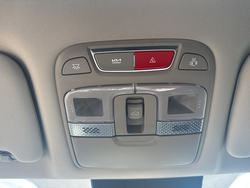 2024 Kia Telluride S photo 32