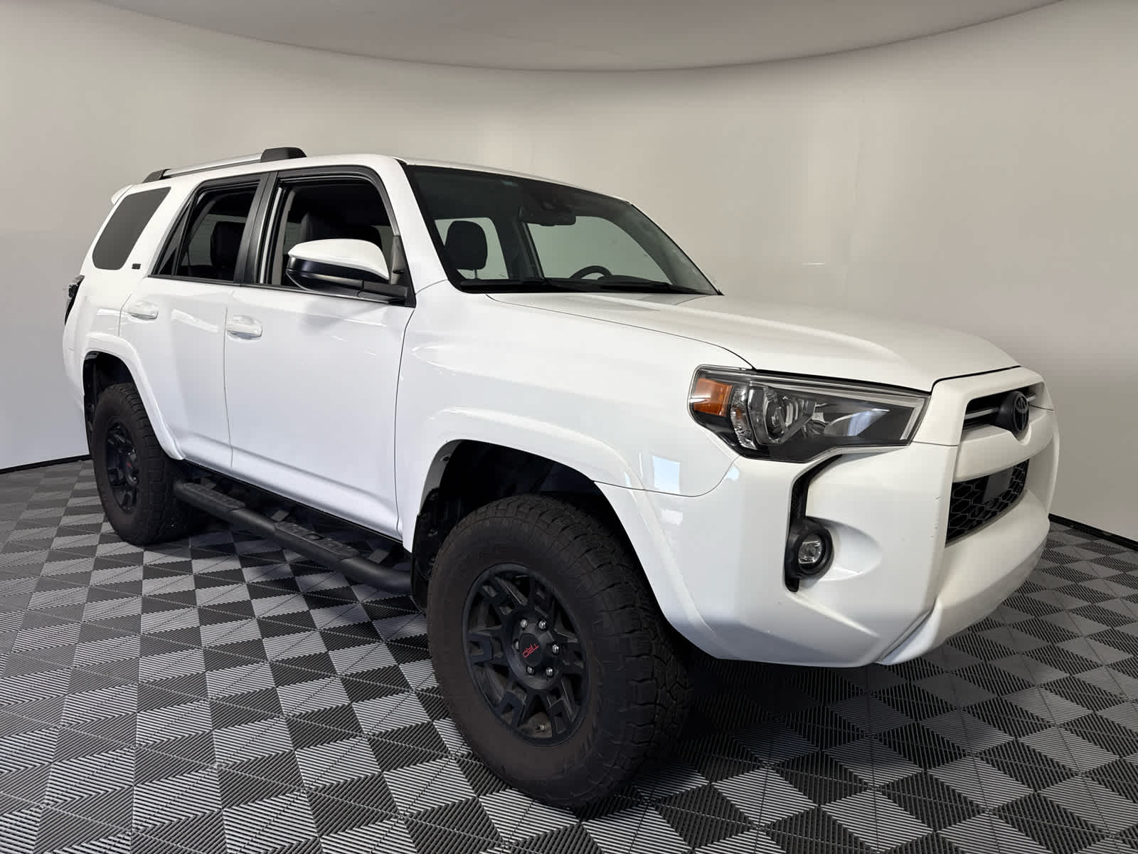 2021 Toyota 4Runner SR5 photo 8
