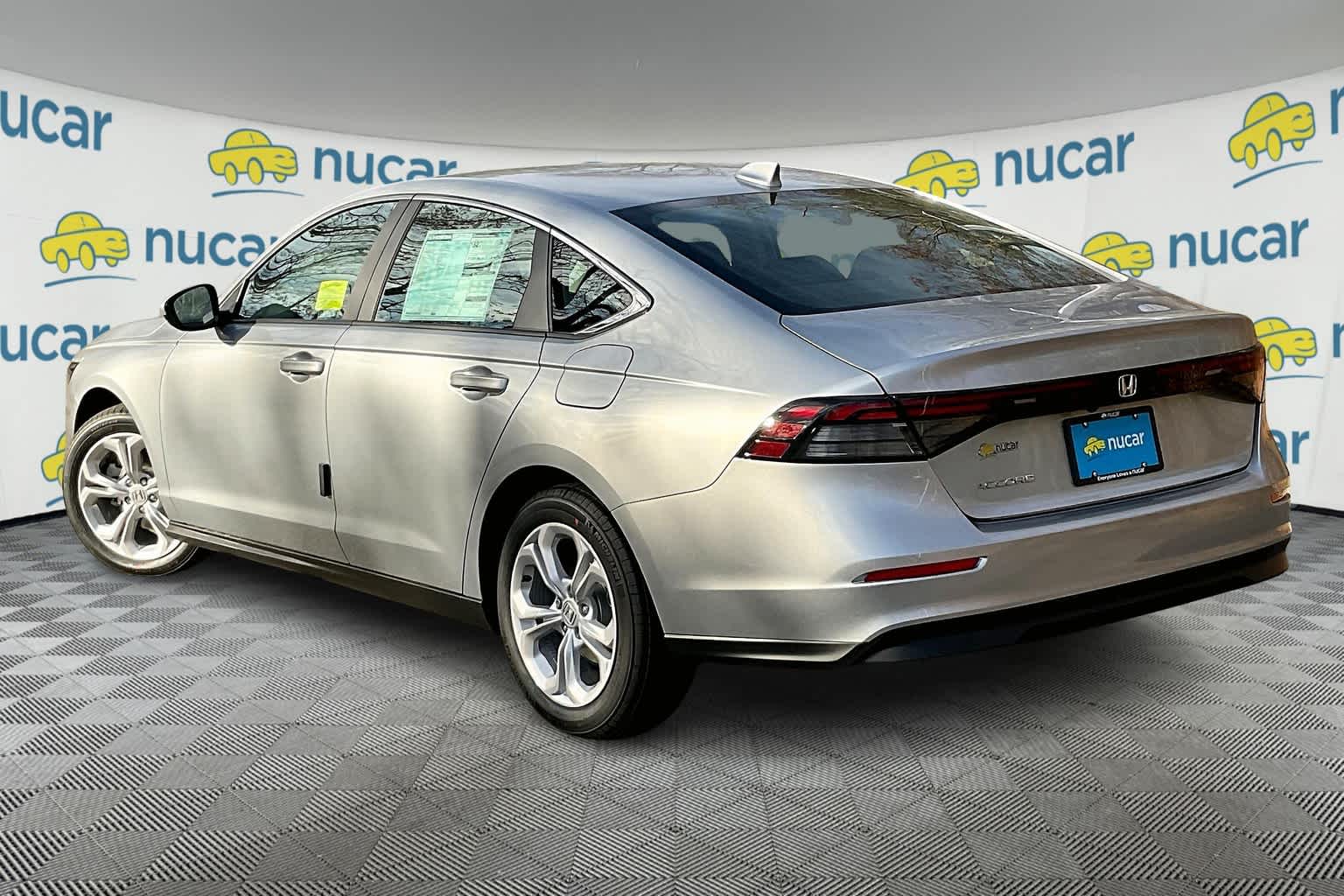 2025 Honda Accord LX photo 4