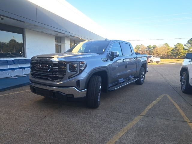 2026 GMC Sierra 1500 SLT's photo