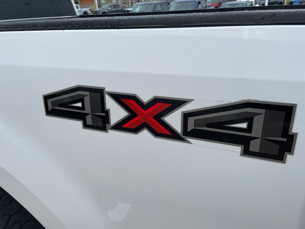 2017 Ford F-250 XLT photo 11