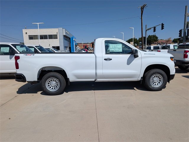 2026 Chevrolet Silverado 1500 photo 2