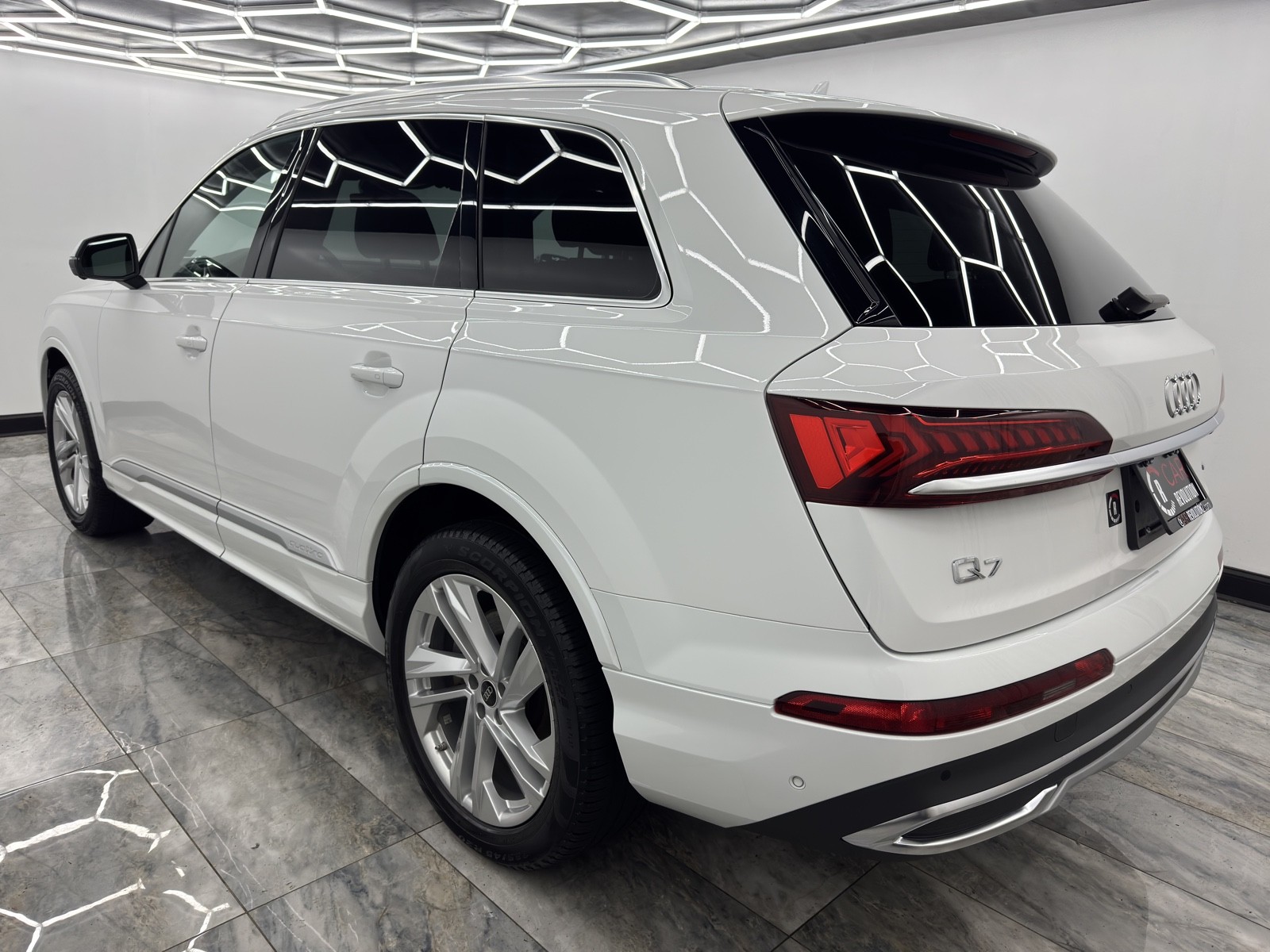 2023 Audi Q7 Premium Plus photo 4