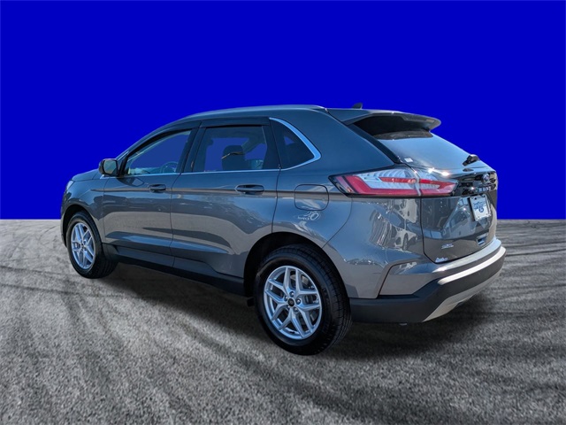 2024 Ford Edge SEL photo 4