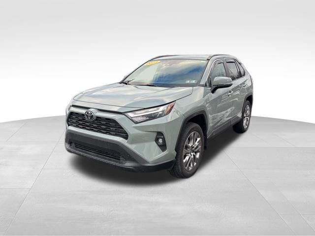 2023 Toyota RAV4 XLE Premium's photo
