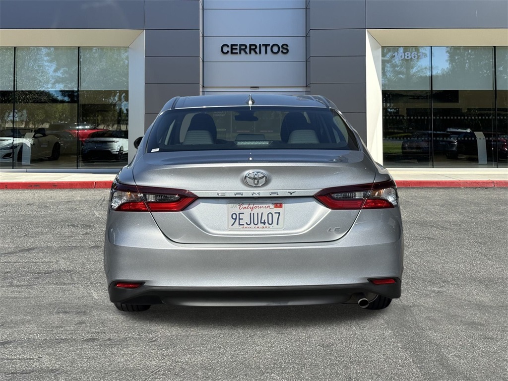 2023 Toyota Camry LE photo 4