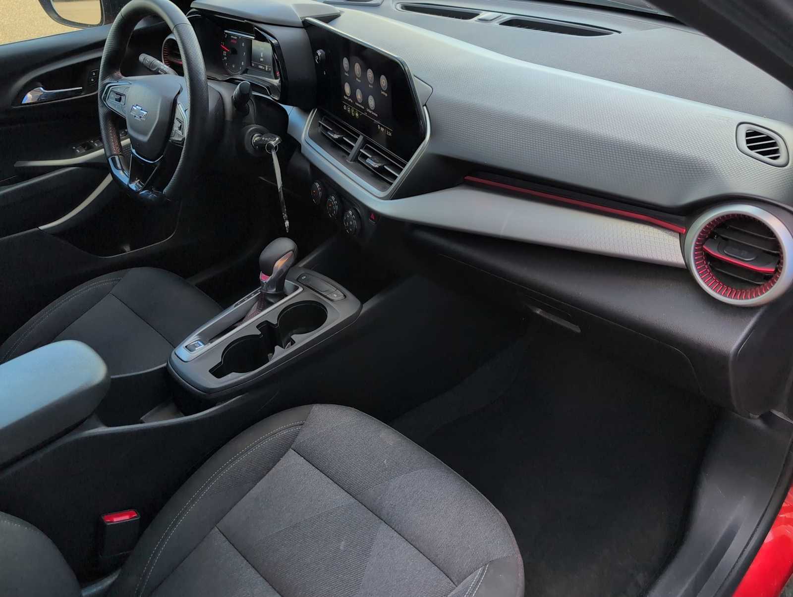2024 Chevrolet Trax photo 27
