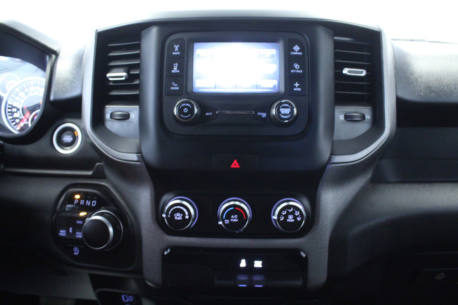 2024 Ram 1500 Tradesman photo 21