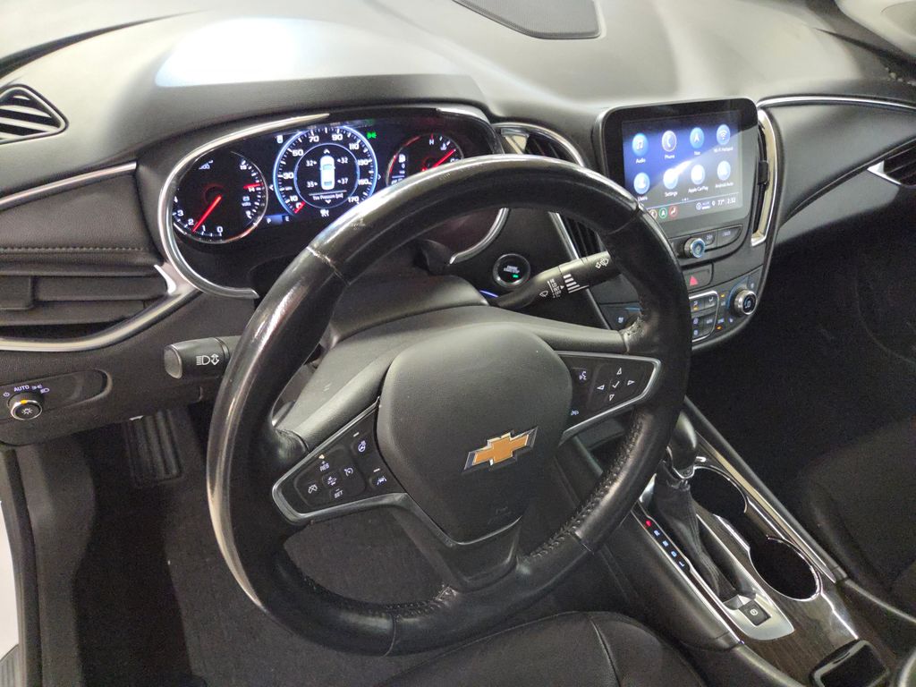 2021 Chevrolet Malibu Premier photo 14