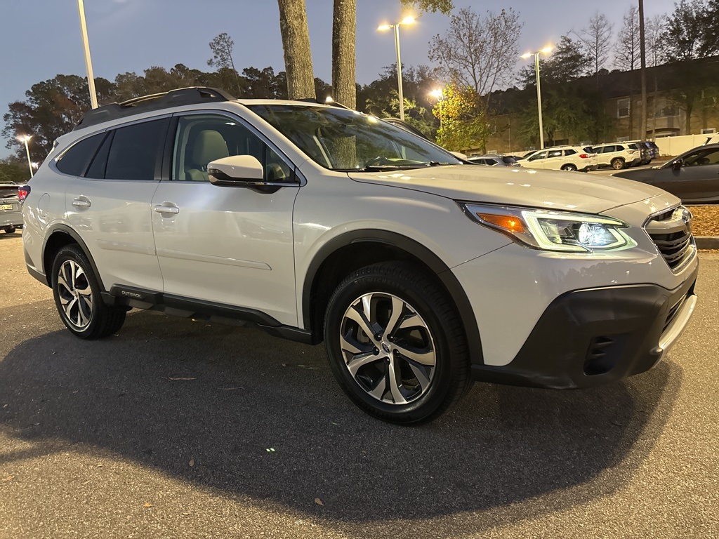 2021 Subaru Outback Limited's photo