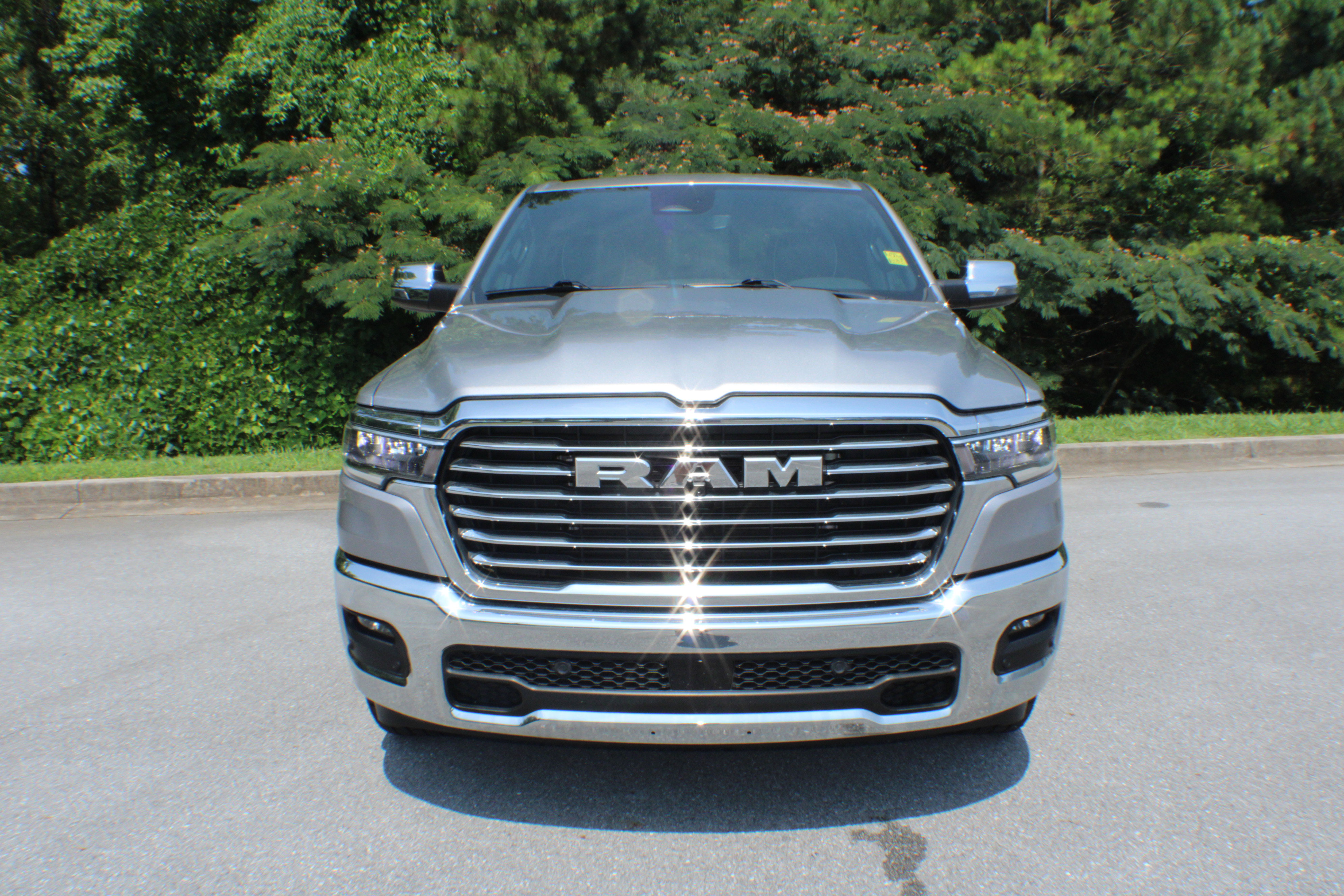 2025 Ram 1500 Laramie photo 14