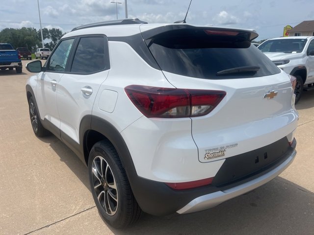 2026 Chevrolet Trailblazer LT photo 3
