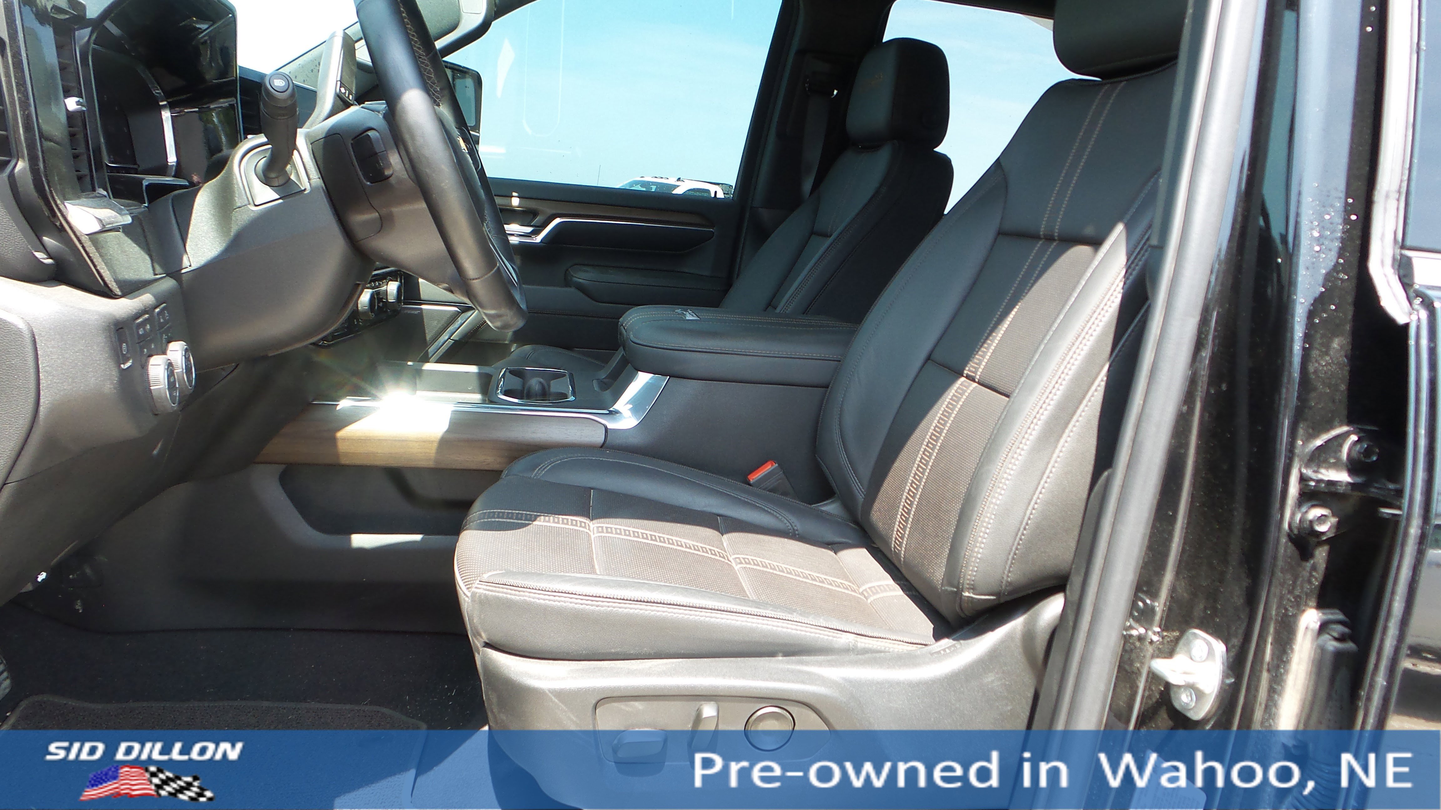 2024 Chevrolet Silverado 2500HD High Country photo 8