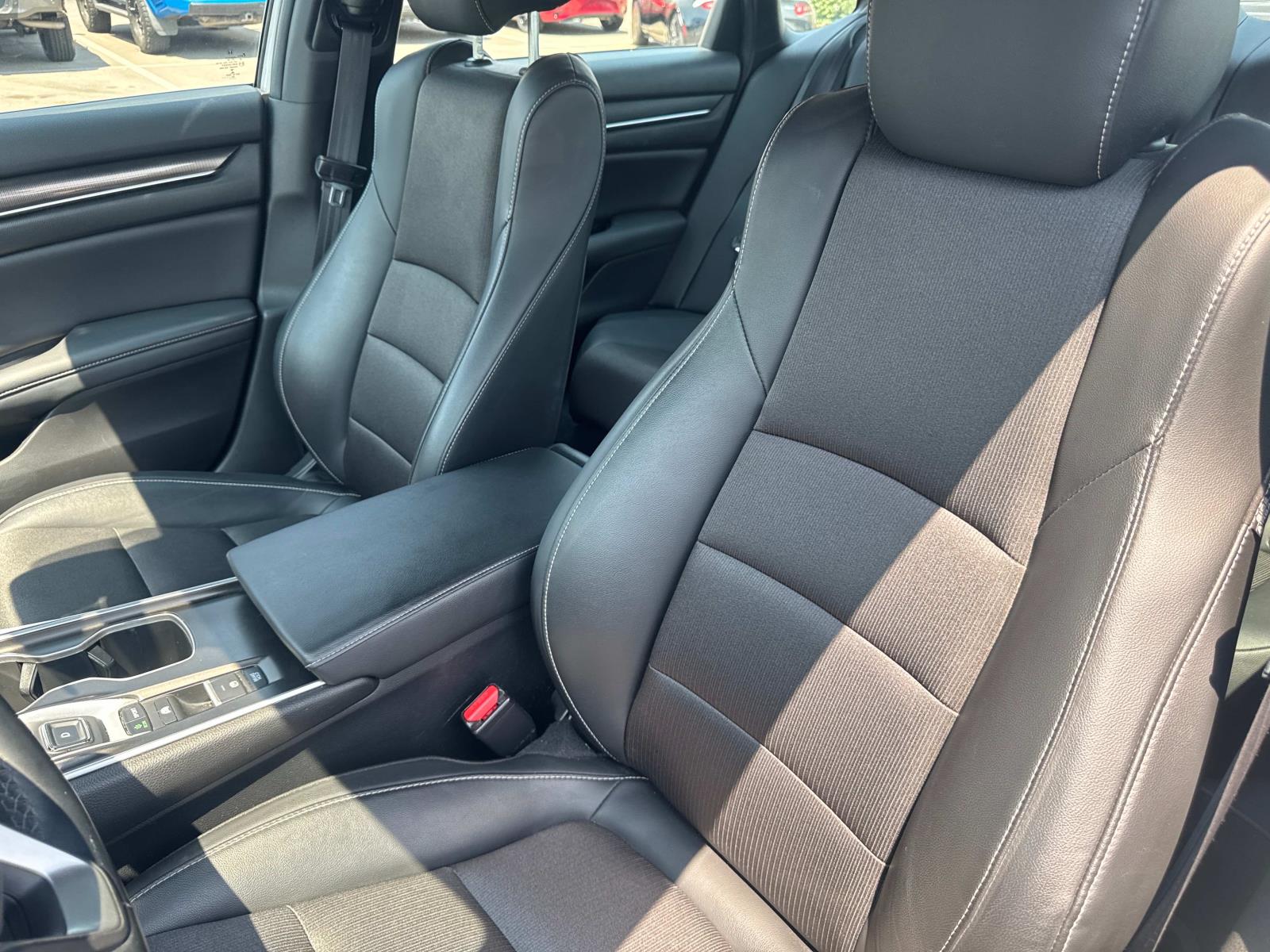 2022 Honda Accord Hybrid Sport photo 17