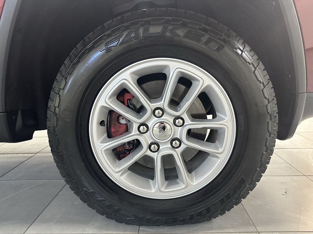 2018 Jeep Grand Cherokee Laredo photo 13