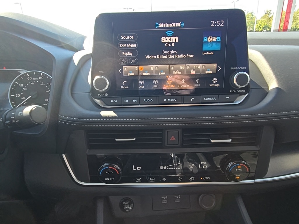 2026 Nissan Rogue SV photo 17