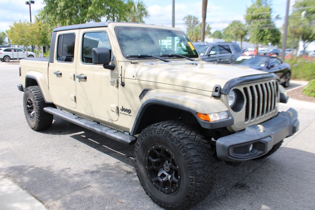 2020 Jeep Gladiator Overland photo 4