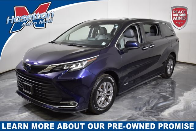 2021 Toyota Sienna XLE