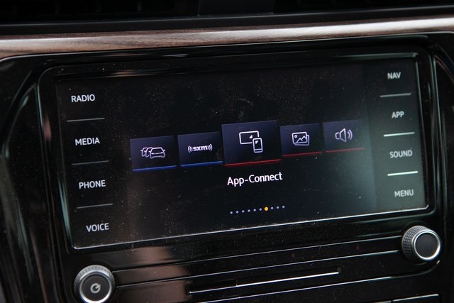 2022 Volkswagen Passat 2.0T Limited photo 33