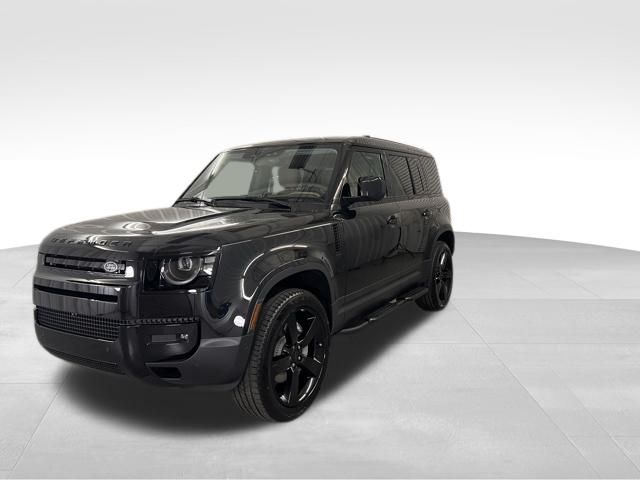 2026 Land Rover Defender S's photo