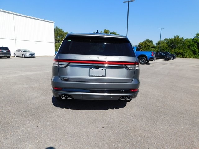 2023 Lincoln Aviator Grand Touring photo 4