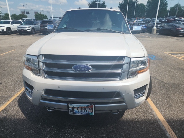 2015 Ford Expedition EL Platinum photo 2